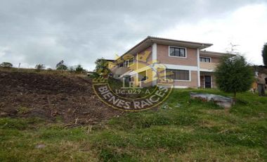 Quinta Hacienda de venta en Bellavista- Turi  – código:11304