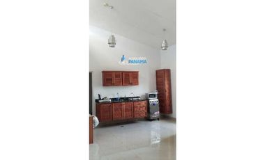 Vendo o alquilo hermosa casa amoblada de moderno diseño mediterráneo
