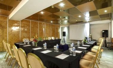 Hotel Mewah Kawasan Sunset Road Seminyak Strategis Siap Pakai