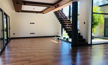 Casa contemporánea a estrenar barrio privado Arenas del Sur