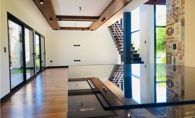 Casa contemporánea a estrenar barrio privado Arenas del Sur