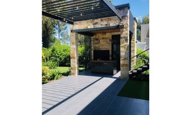 Casa contemporánea a estrenar barrio privado Arenas del Sur