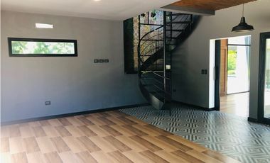 Casa contemporánea a estrenar barrio privado Arenas del Sur