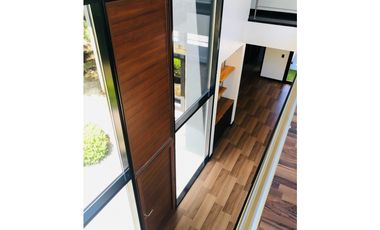 Casa contemporánea a estrenar barrio privado Arenas del Sur