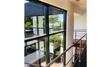 Casa contemporánea a estrenar barrio privado Arenas del Sur