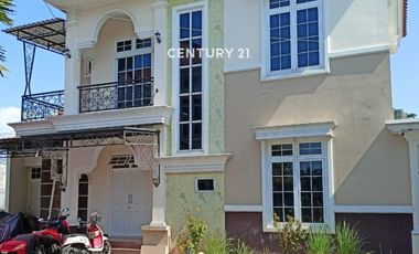 Rumah 2 Lantai Di Potorono Estate Cocok Untuk Keluarga Anda