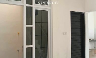 Rumah 2 Lantai Di Potorono Estate Cocok Untuk Keluarga Anda