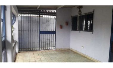 VENDO CASA EN LA CHORRERA SAN ANTONIO 2R
