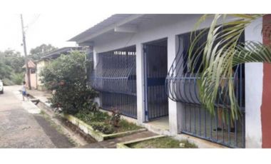 VENDO CASA EN LA CHORRERA SAN ANTONIO 2R