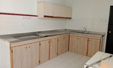 apartamento en arriendo en granada. Cod A111365