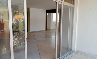 apartamento en arriendo en granada. Cod A111365