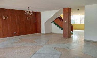 apartamento en arriendo en granada. Cod A111365