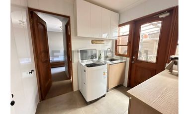 SE VENDE AMPLIA Y COMODA CASA CON GRAN TERRENO