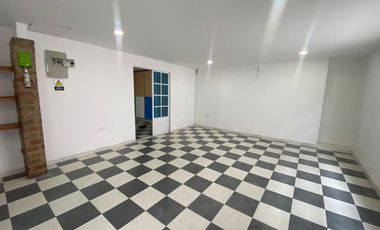 casa en arriendo/venta en el tabor. Cod A93768