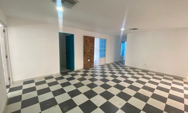 casa en arriendo/venta en el tabor. Cod A93768