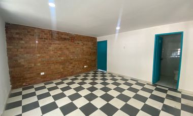 casa en arriendo/venta en el tabor. Cod A93768