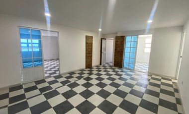 casa en arriendo/venta en el tabor. Cod A93768