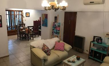 Casa en venta en Ramos Mejia Sur
