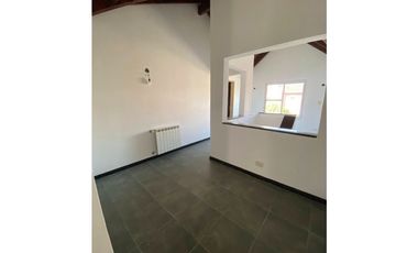 VENTA - CHALET BARRIO CERRADO SOLES DEL PILAR - MANZANARES -