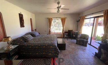 Casa en venta de 4 dorm. en Isla de Maipo