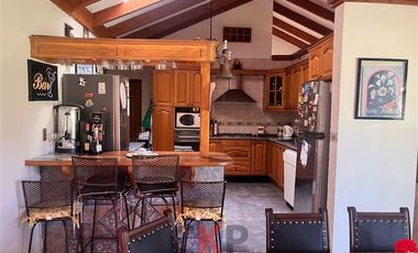 Casa en venta de 4 dorm. en Isla de Maipo