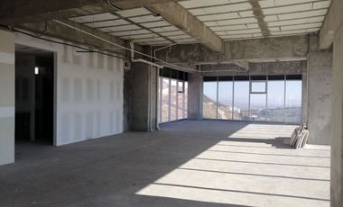 OFICINA EN VENTA EN CENTRO CAPITAL TRES MARIAS, MORELIA