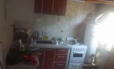 Excelente propiedad en villa adelina planta alta 4 amb 3 dormitorios-living comedor-cocina-baño-playroom-patio balcón amplio al frente. Alquiler