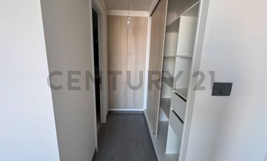 Se arrienda hermoso departamento con vista al mar