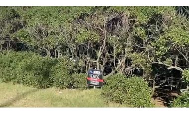 LOTE  AV. F. U CAMET y BELTRAN - PRIMERA LINEA COSTA