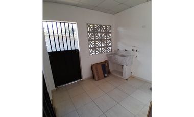 ALQUILER DE CASA EN AGUA DULCE - BARRIADA BOULEVARD
