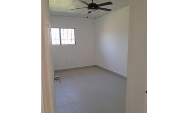 ALQUILER DE CASA EN AGUA DULCE - BARRIADA BOULEVARD