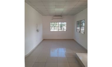 ALQUILER DE CASA EN AGUA DULCE - BARRIADA BOULEVARD