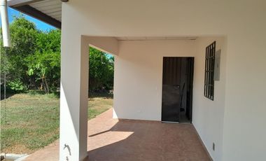 ALQUILER DE CASA EN AGUA DULCE - BARRIADA BOULEVARD