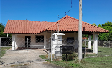 ALQUILER DE CASA EN AGUA DULCE - BARRIADA BOULEVARD