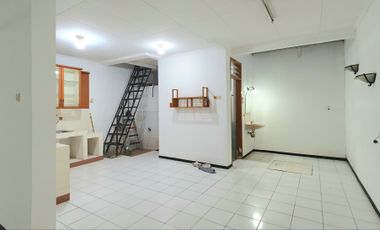 Disewa Rumah apik rapih terawat dan siap huni di Janur Asri, Kelapa Gading