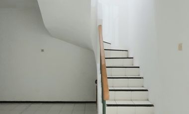 Disewa Rumah apik rapih terawat dan siap huni di Janur Asri, Kelapa Gading