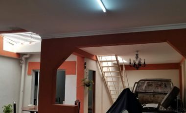 Local con vivienda en lo mejor de Villa Luzuriaga