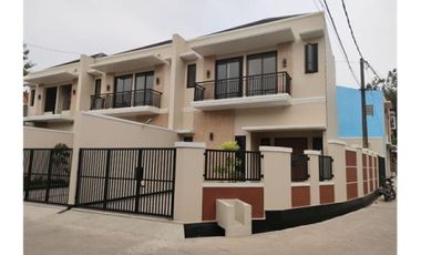 Rumah Baru Mewah Dkt Stasiun LRT Kapok JatibeningBekasi