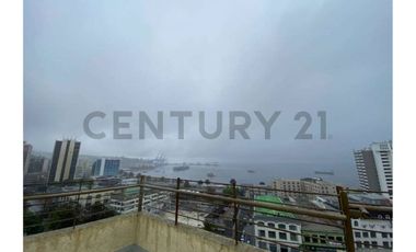 Céntrico departamento en Avenida Brasil.