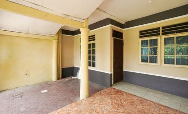 Rumah Strategis 15 Menit ke Stasiun Tambun SHM Dibantu KPR J-38759