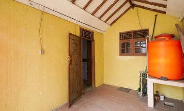Rumah Strategis 15 Menit ke Stasiun Tambun SHM Dibantu KPR J-38759