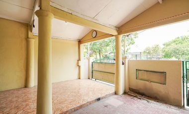 Rumah Strategis 15 Menit ke Stasiun Tambun SHM Dibantu KPR J-38759