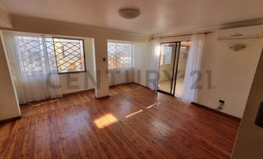 SE VENDE CASA EN PARQUE INGLÉS