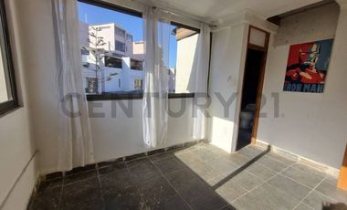 SE VENDE CASA EN PARQUE INGLÉS