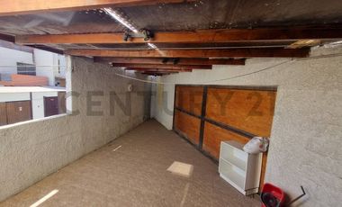 SE VENDE CASA EN PARQUE INGLÉS