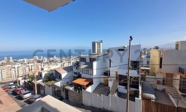 SE VENDE CASA EN PARQUE INGLÉS