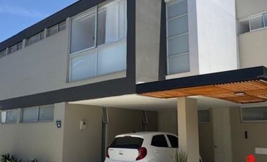 casa en arriendo en llanogrande. Cod A5432