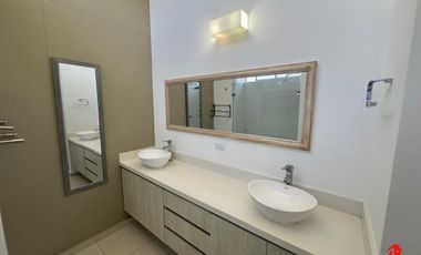 casa en arriendo en llanogrande. Cod A5432