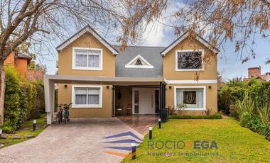 Casa en venta en Country  Banco Provincia ,Francisco Alvarez, Moreno