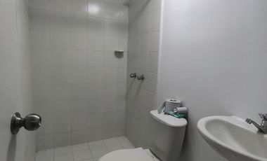 apartamento en arriendo en poblado campestre. Cod A17024